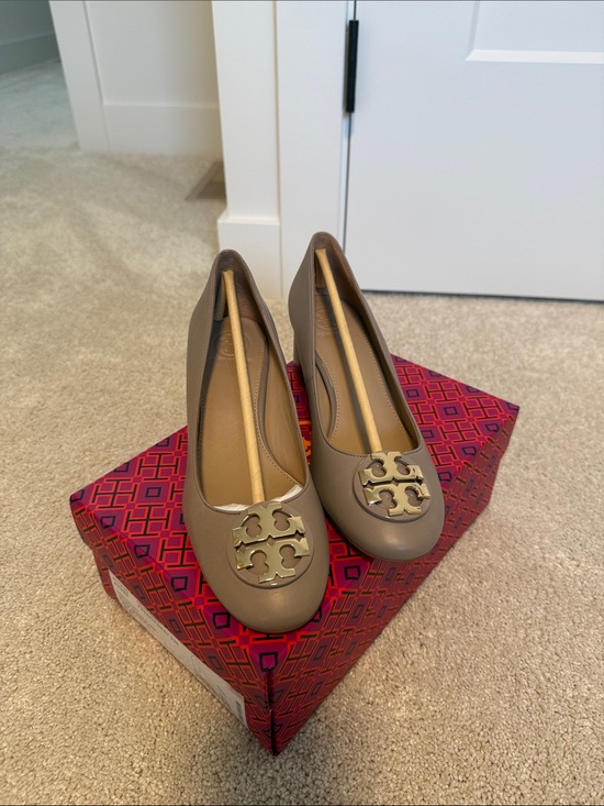 Tory Burch Shoes - Tory Burch Janet 50mm Pump in calf leather